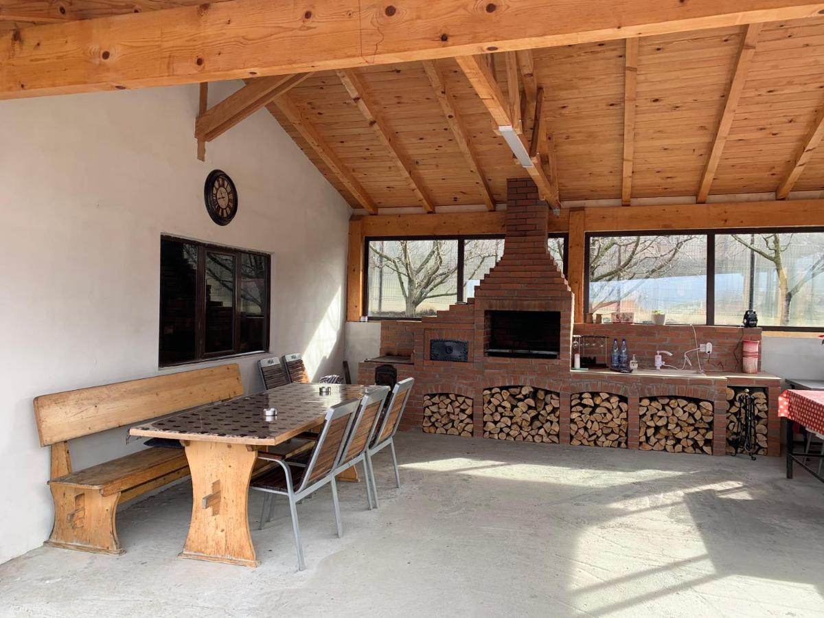 Pensiunea Prestige House Curtea de Argeş Zewnętrze zdjęcie