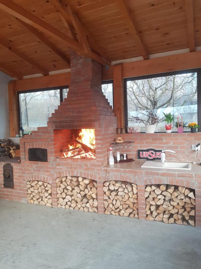 Pensiunea Prestige House Curtea de Argeş Zewnętrze zdjęcie