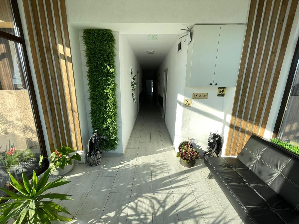 Pensiunea Prestige House Curtea de Argeş Zewnętrze zdjęcie
