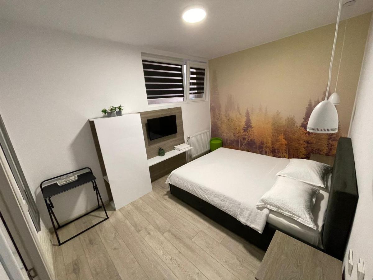 Pensiunea Prestige House Curtea de Argeş Zewnętrze zdjęcie