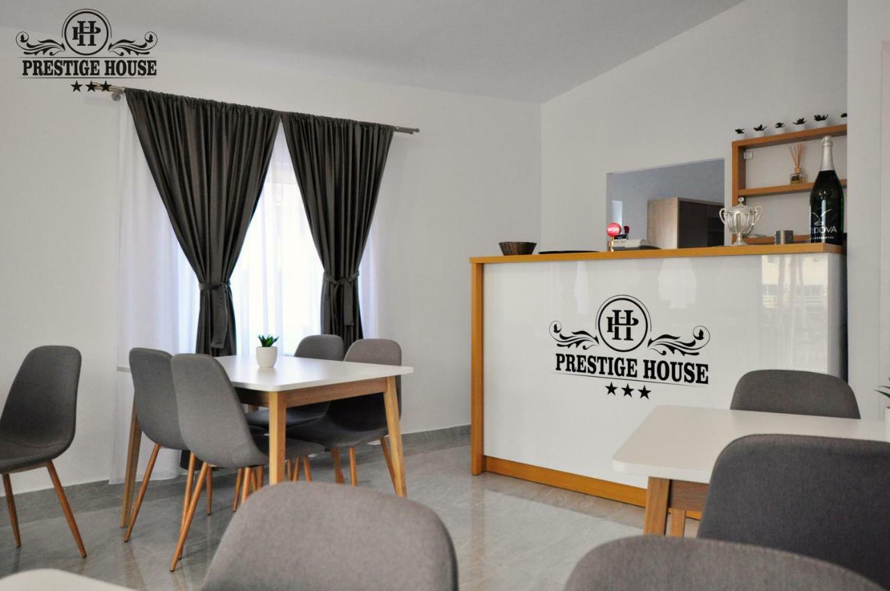 Pensiunea Prestige House Curtea de Argeş Zewnętrze zdjęcie